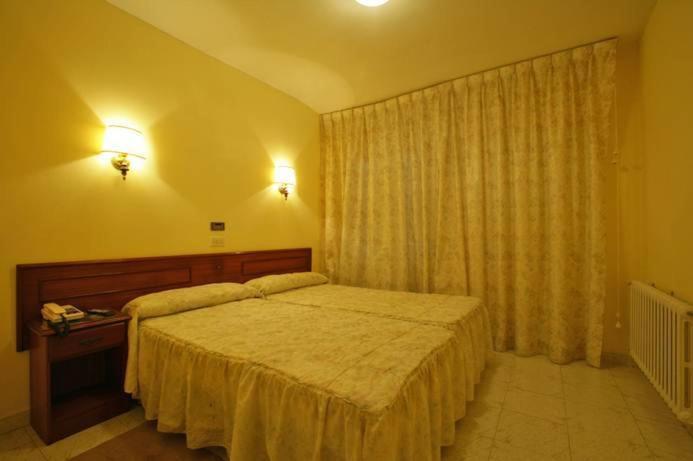 Hotel Monte Y Mar 科伦加 客房 照片